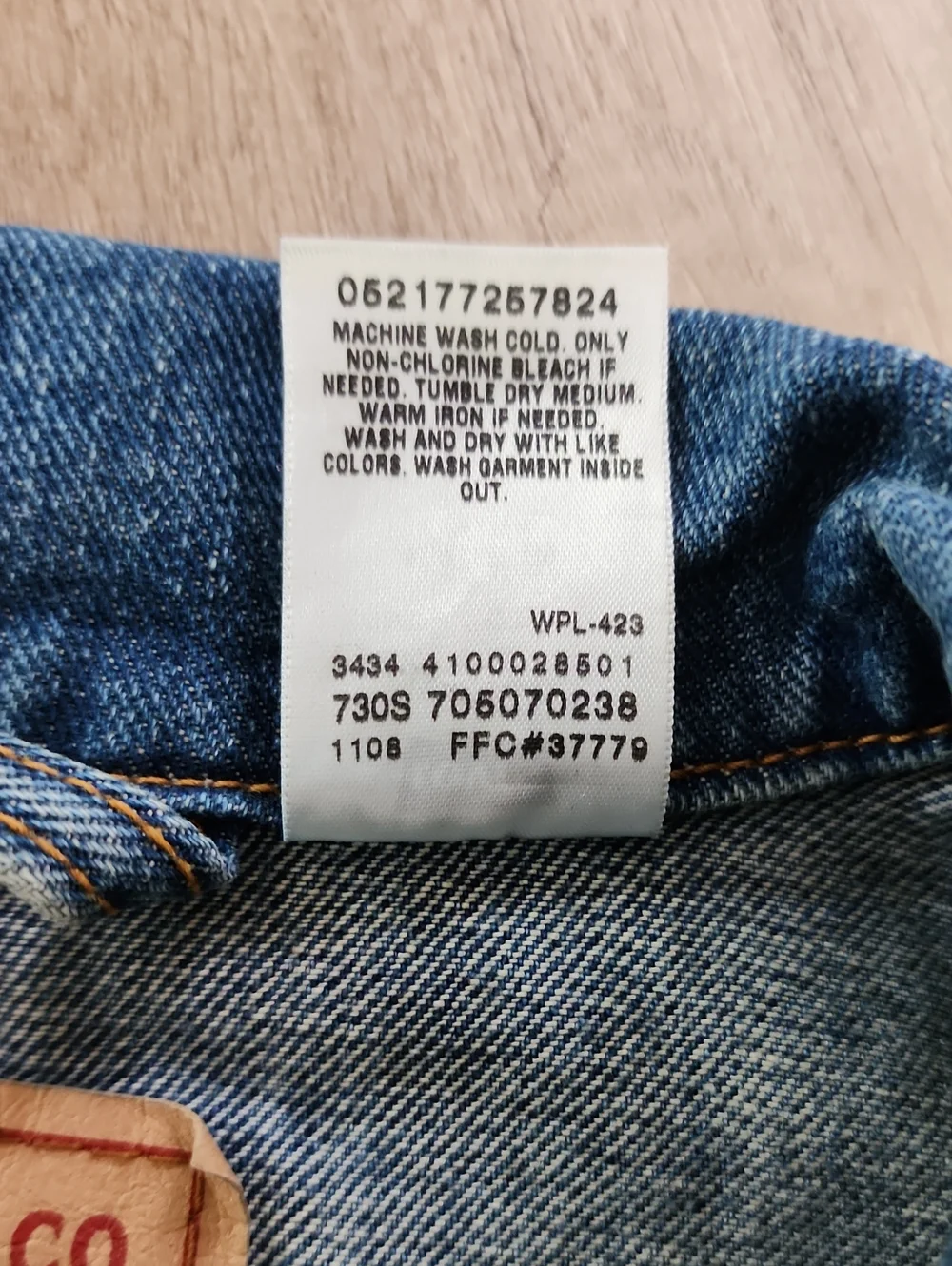 Levi's 70507 Standard Trucker Denim Jacket Large Blue Cotton Classic 2008 Era‎